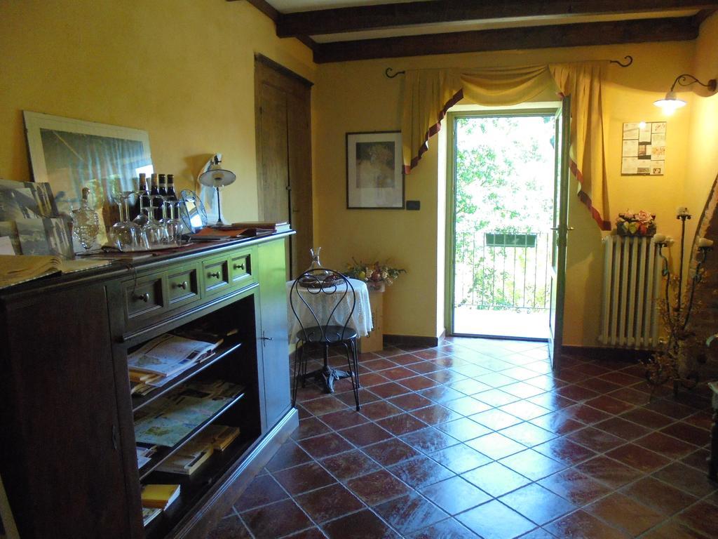 바롤로 Agriturismo La Terrazza Sul Bosco 빌라 외부 사진